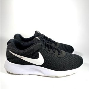 ladies nike trainers size 7